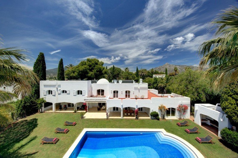 Moorish Style Mansion For Sale 4.800.000€